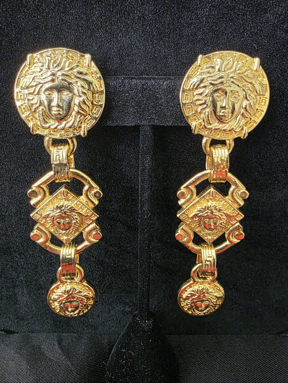 Auth Gianni Versace Medusa Link Drop Earrings